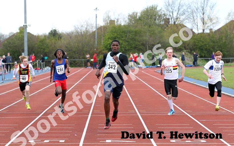 Garry Izomor wins the  under15s 100 metres, Shildon Track and Field.